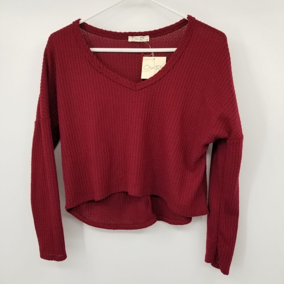 NWT Olivia Rae Waffle Knit V Neck Women's Crop Top Size Medium - Picture 1 of 8